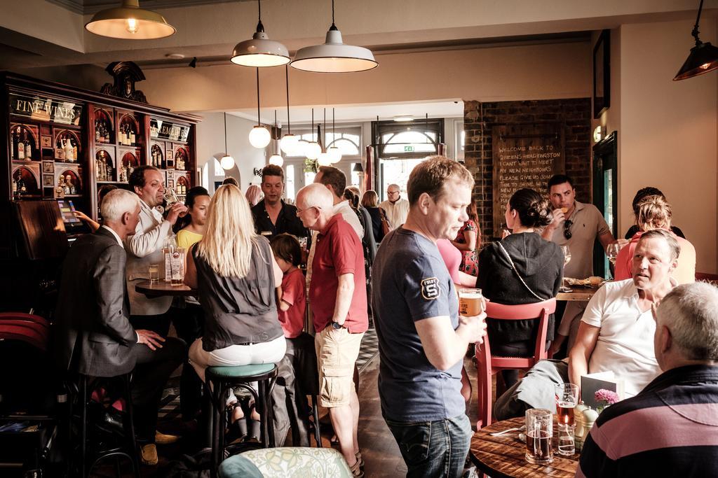 The Queen'S Head Kingston upon Thames  Eksteriør billede
